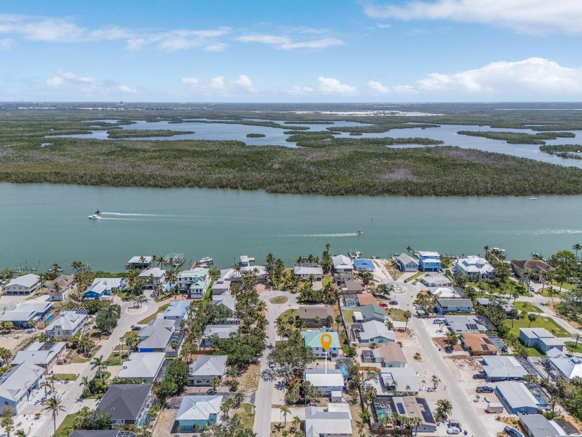 140 Barefoot Bungalow: 4Br/2Ba W/ Heated Pool! Fort Myers Beach Exterior foto
